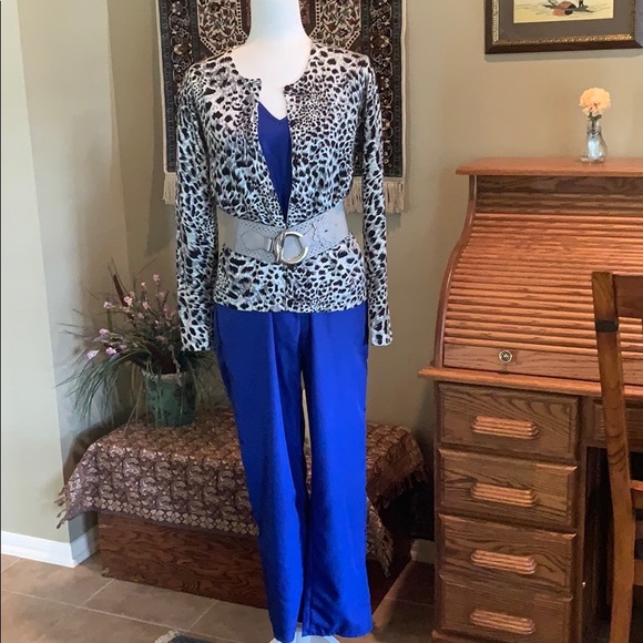 🐾3 For $25 Blue Jumpsuit Sz M - Picture 7 of 8